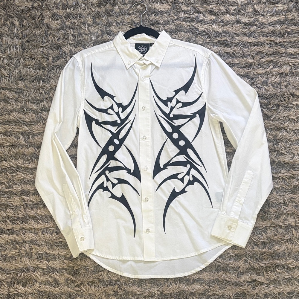Unisex Long Clothing White and Black Graphic Button Down Shirt Size S New